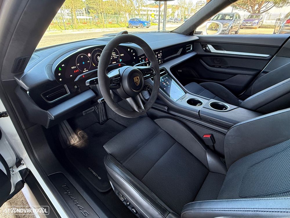 Porsche Taycan 4S Bateria Performance Plus - 27