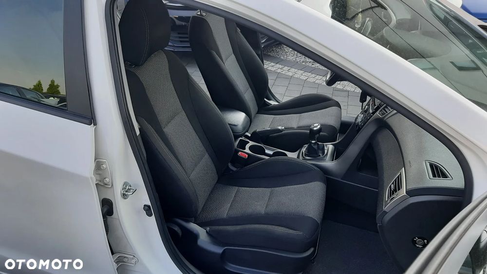 Hyundai i30 1.4 CRDi Trend - 19