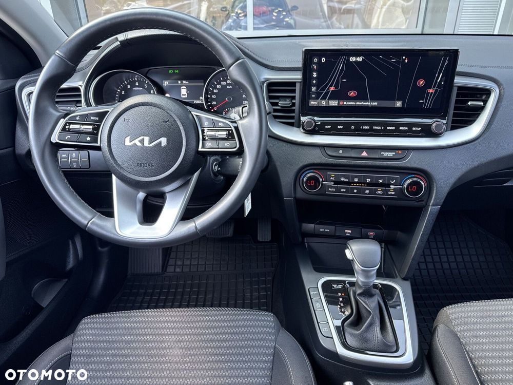 Kia Ceed 1.5 T-GDI M DCT - 16