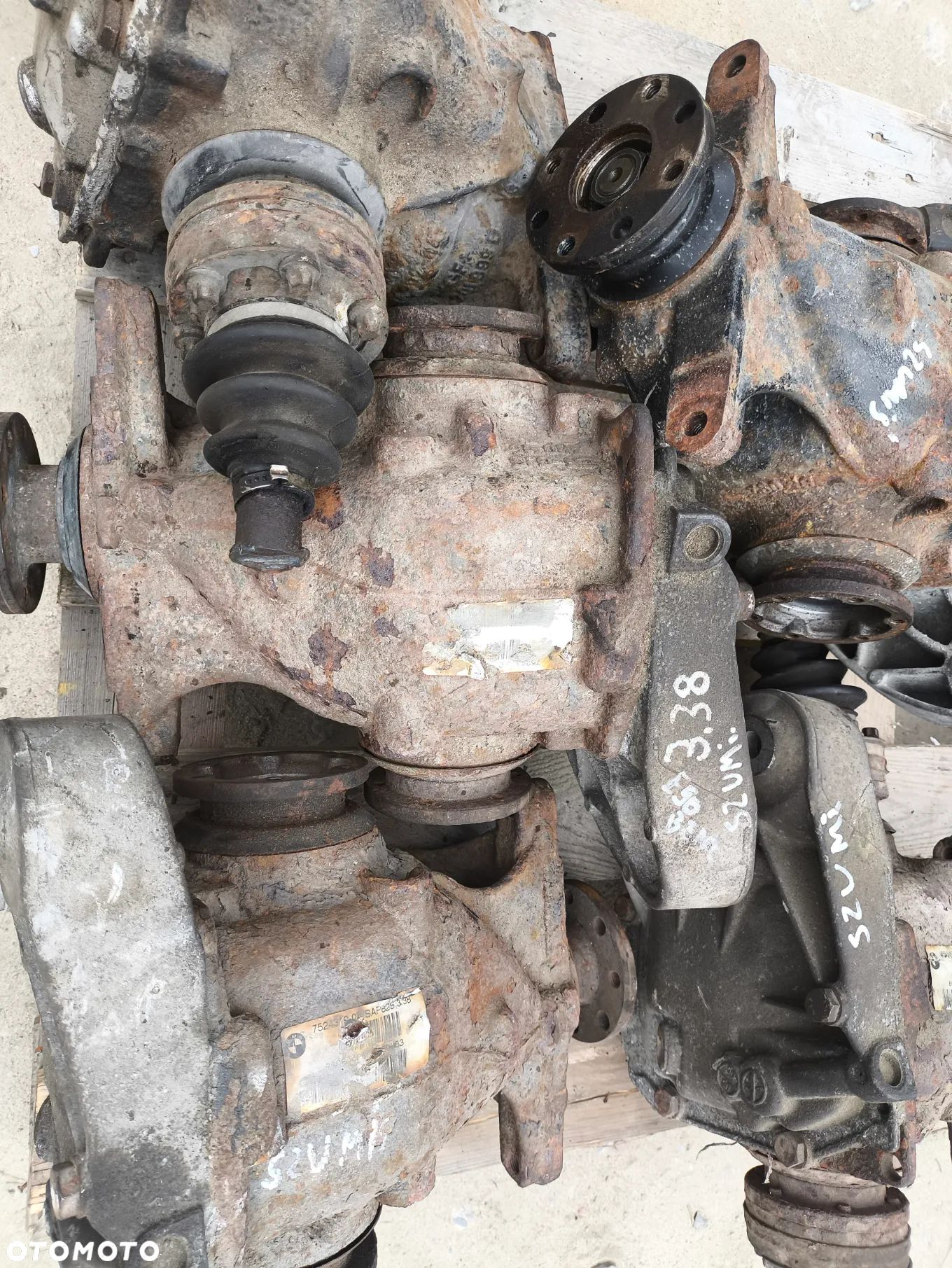 DYFERENCJAŁ DYFER MOST TYLNY BMW E87 E90 7524319 3.38 SZUMI - 1