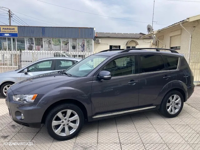 Mitsubishi Outlander 2.2 DI-D Intense - 33