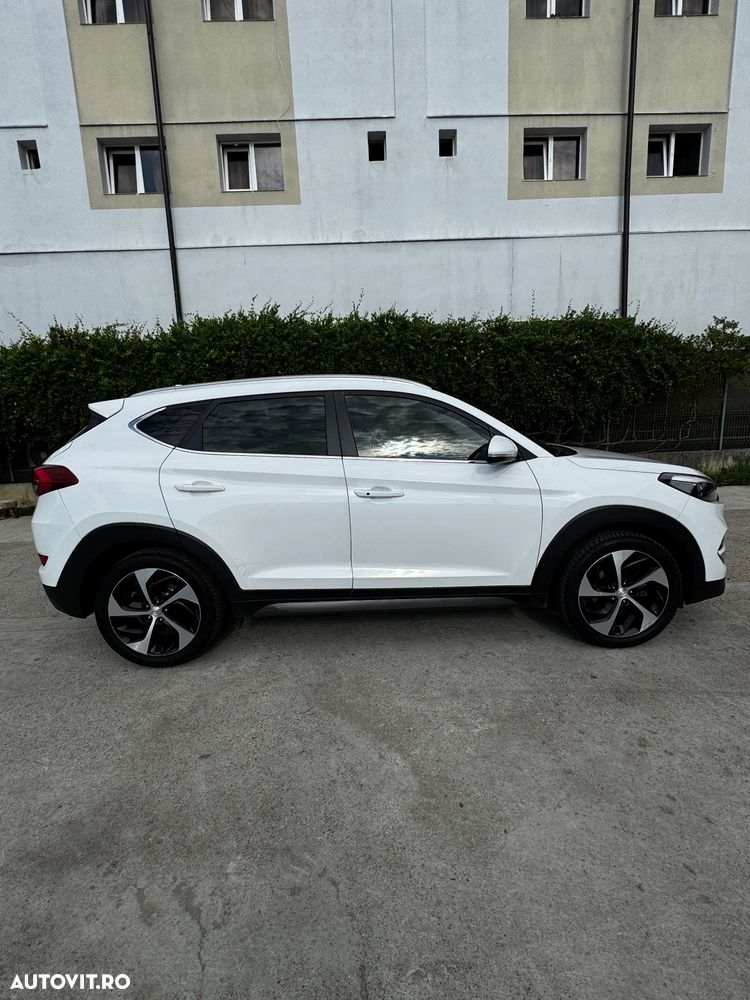 Hyundai Tucson - 13
