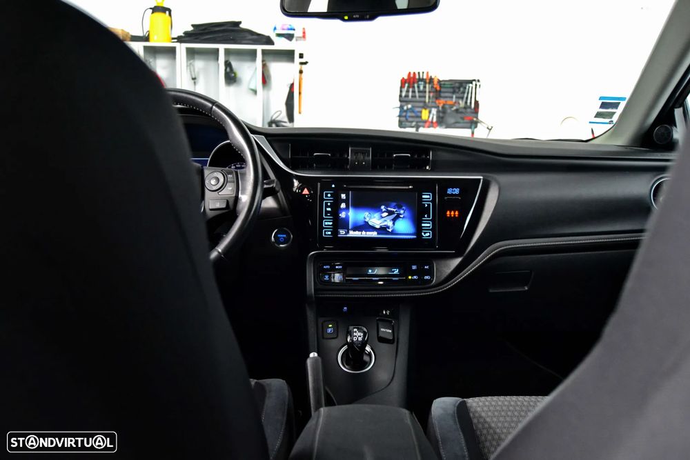 Toyota Auris 1.8 HSD Active - 16