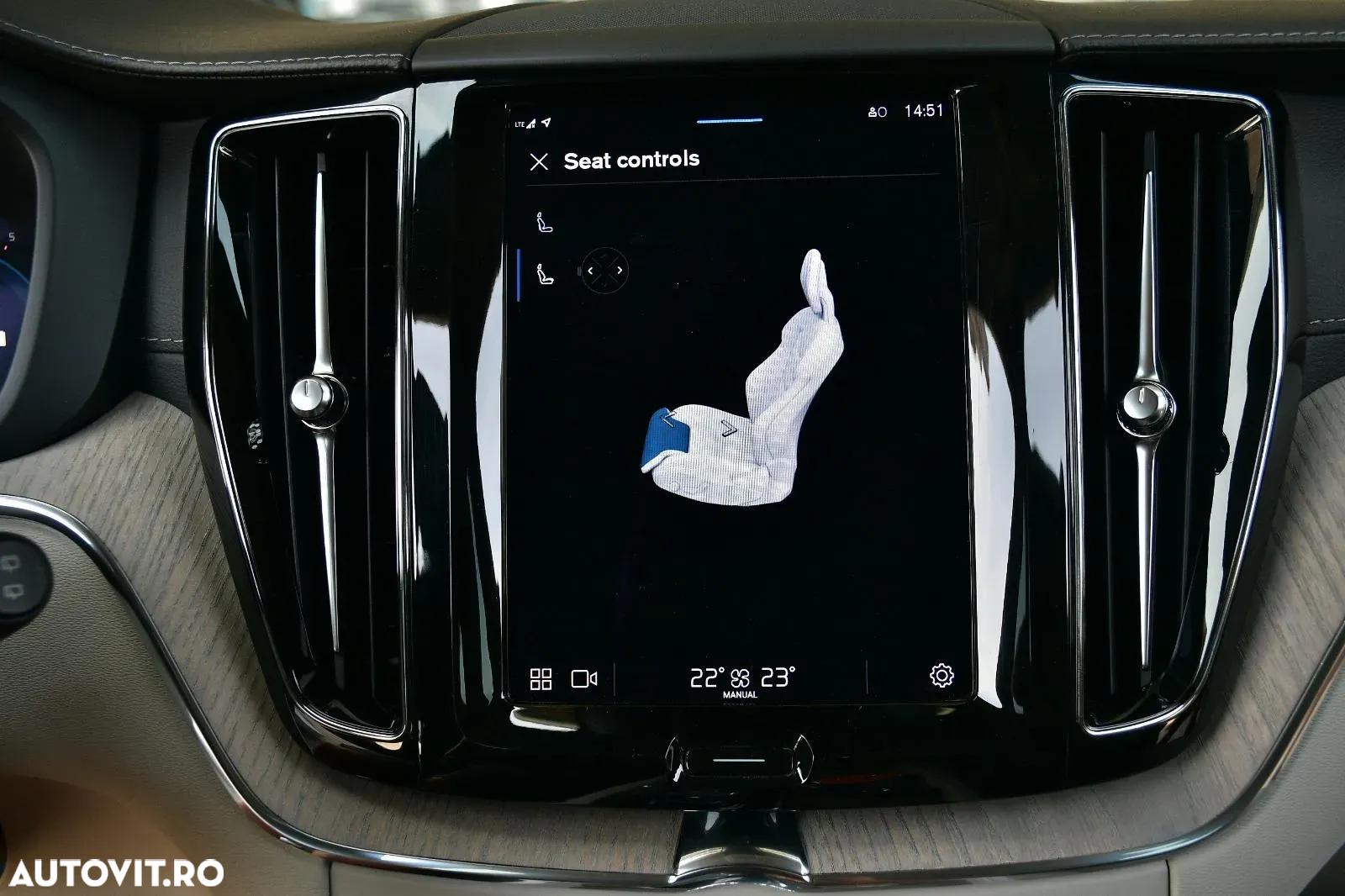 Volvo XC 60 B4 MHEV AT8 AWD Inscription - 30
