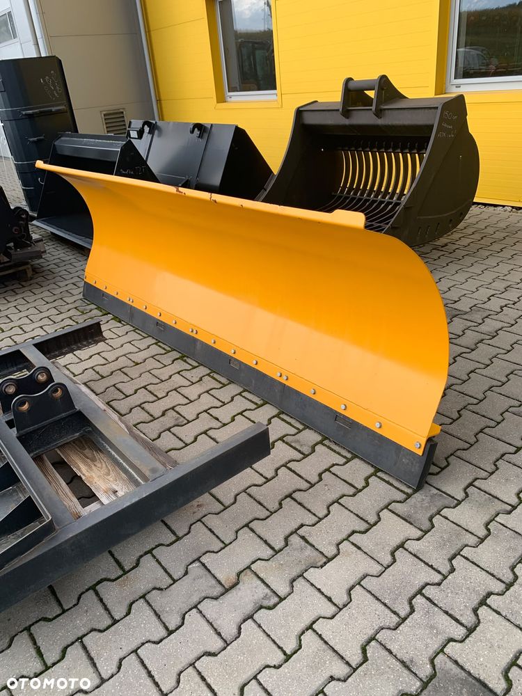 Pług do śniegu JCB 3CX/4CX i inne CAT, Case itd