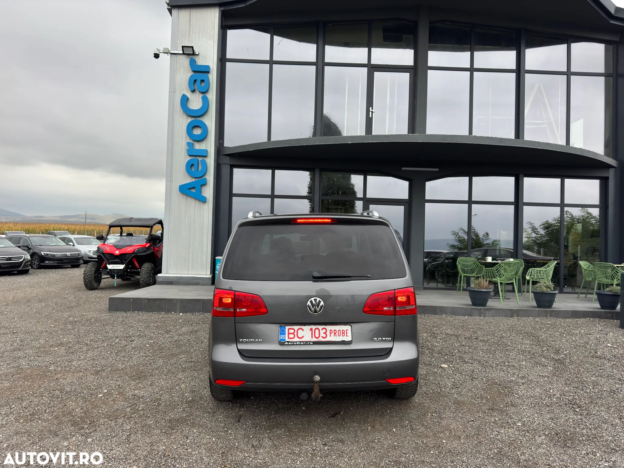 Volkswagen Touran 2.0 TDI DPF BlueMotion Technology MATCH - 8