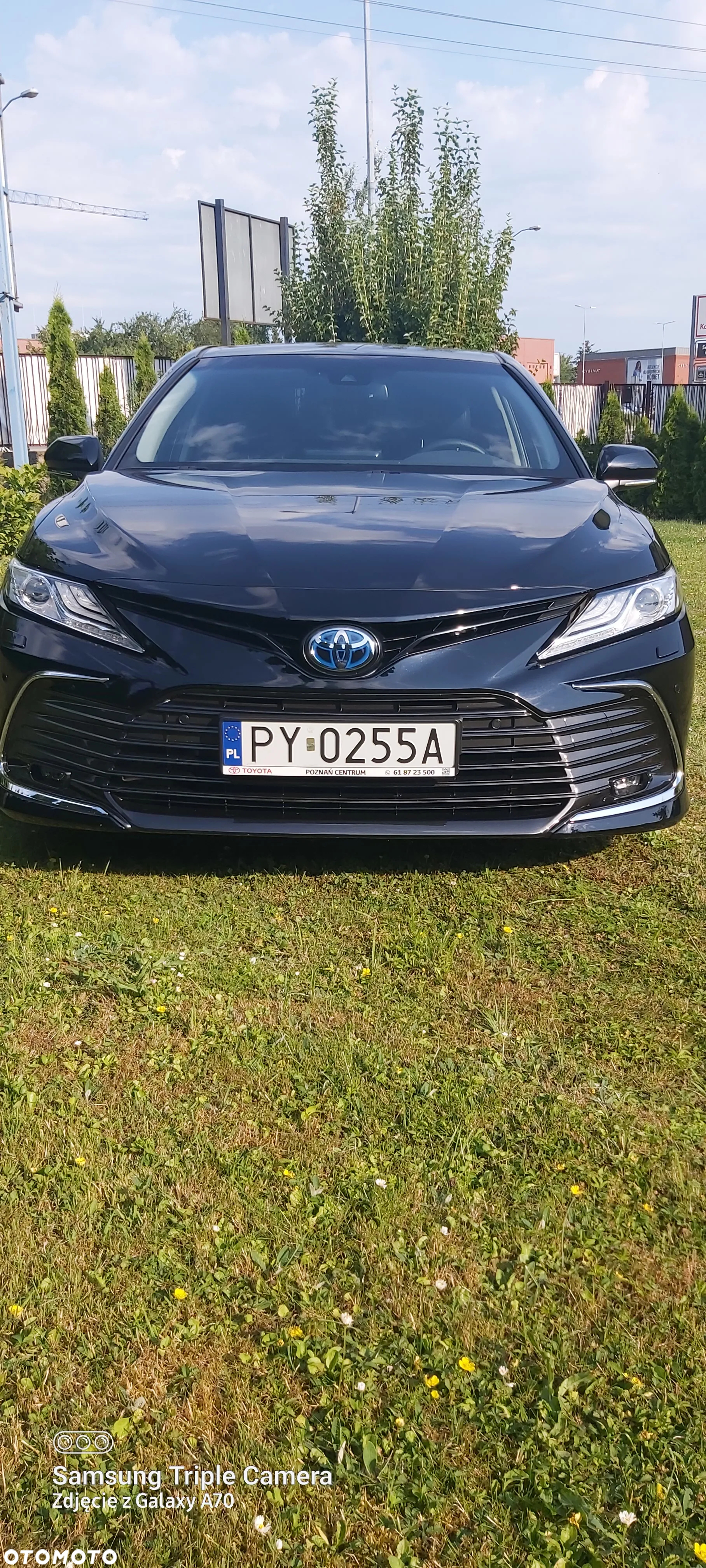 Toyota Camry 2.5 Hybrid Executive CVT - 3