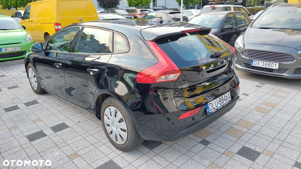 Volvo V40 D2 Drive-E Momentum - 6