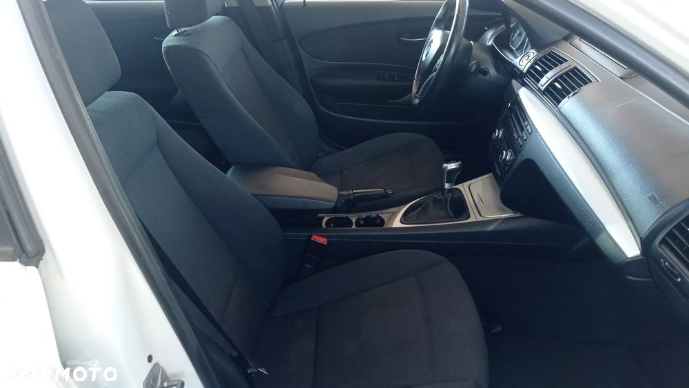 BMW Seria 1 116i - 41