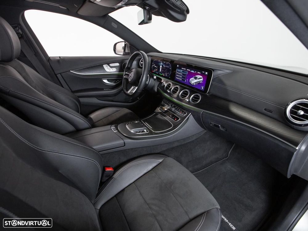 Mercedes-Benz E 300 de 4Matic T 9G-TRONIC AMG Line - 12