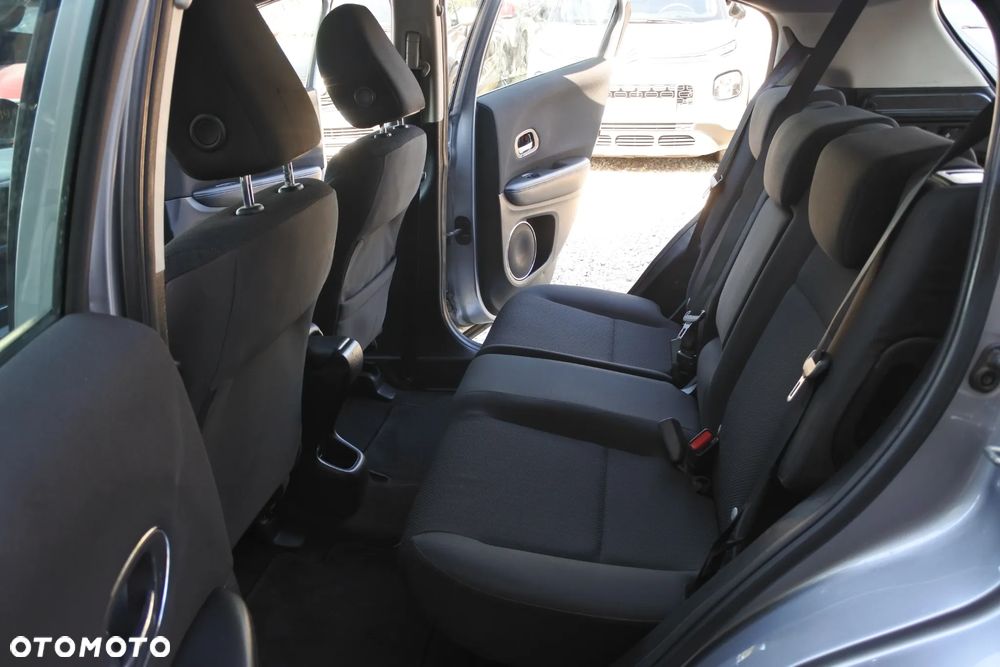 Honda HR-V 1.5 i-VTEC CVT Executive - 8