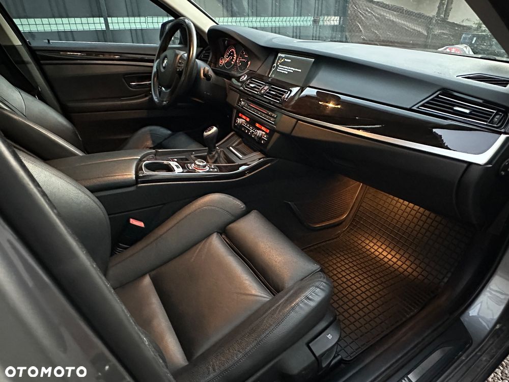 BMW Seria 5 - 14