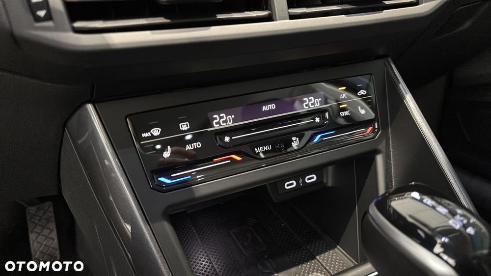 Volkswagen Taigo 1.0 TSI Style DSG - 24