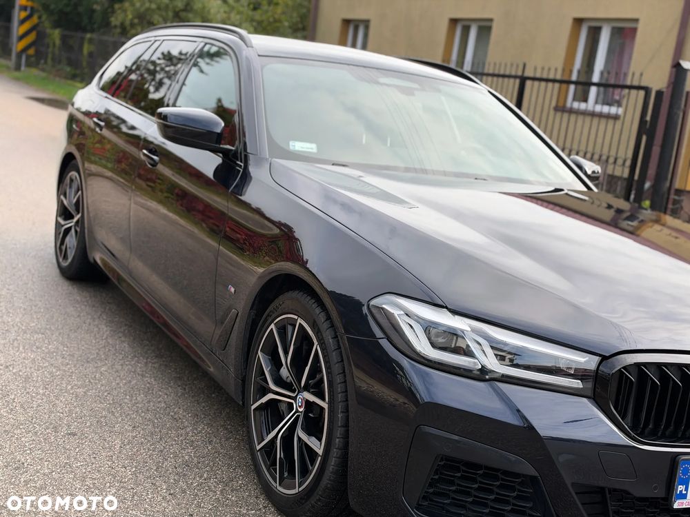 BMW Seria 5 540i xDrive mHEV M Sport sport - 39