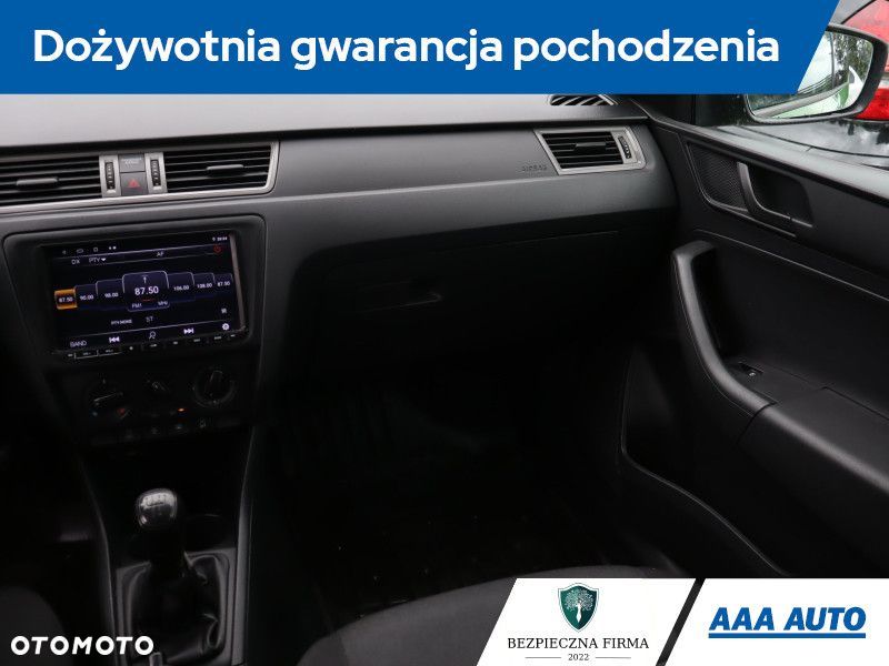 Skoda RAPID - 10