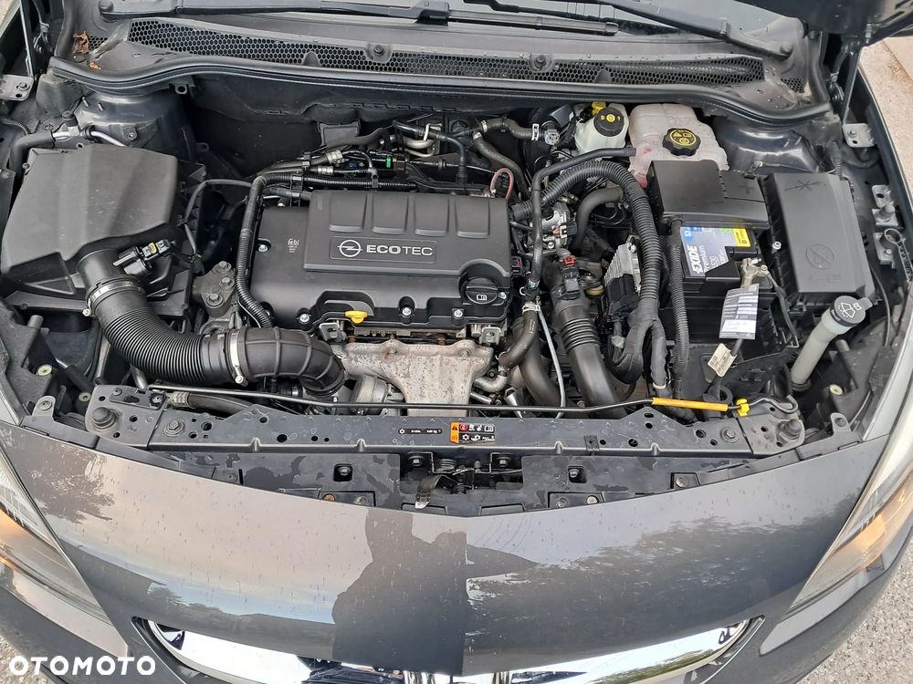 Opel Astra 1.4 Turbo Design Edition - 5