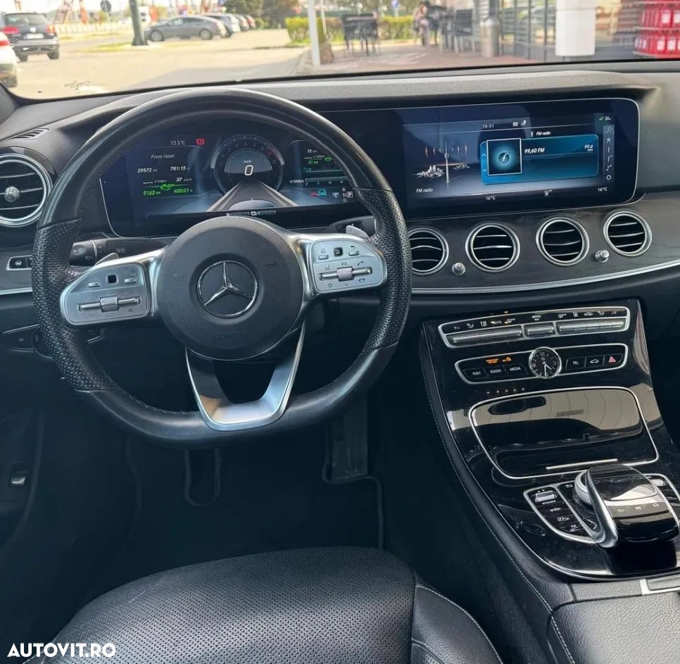 Mercedes-Benz E - 5