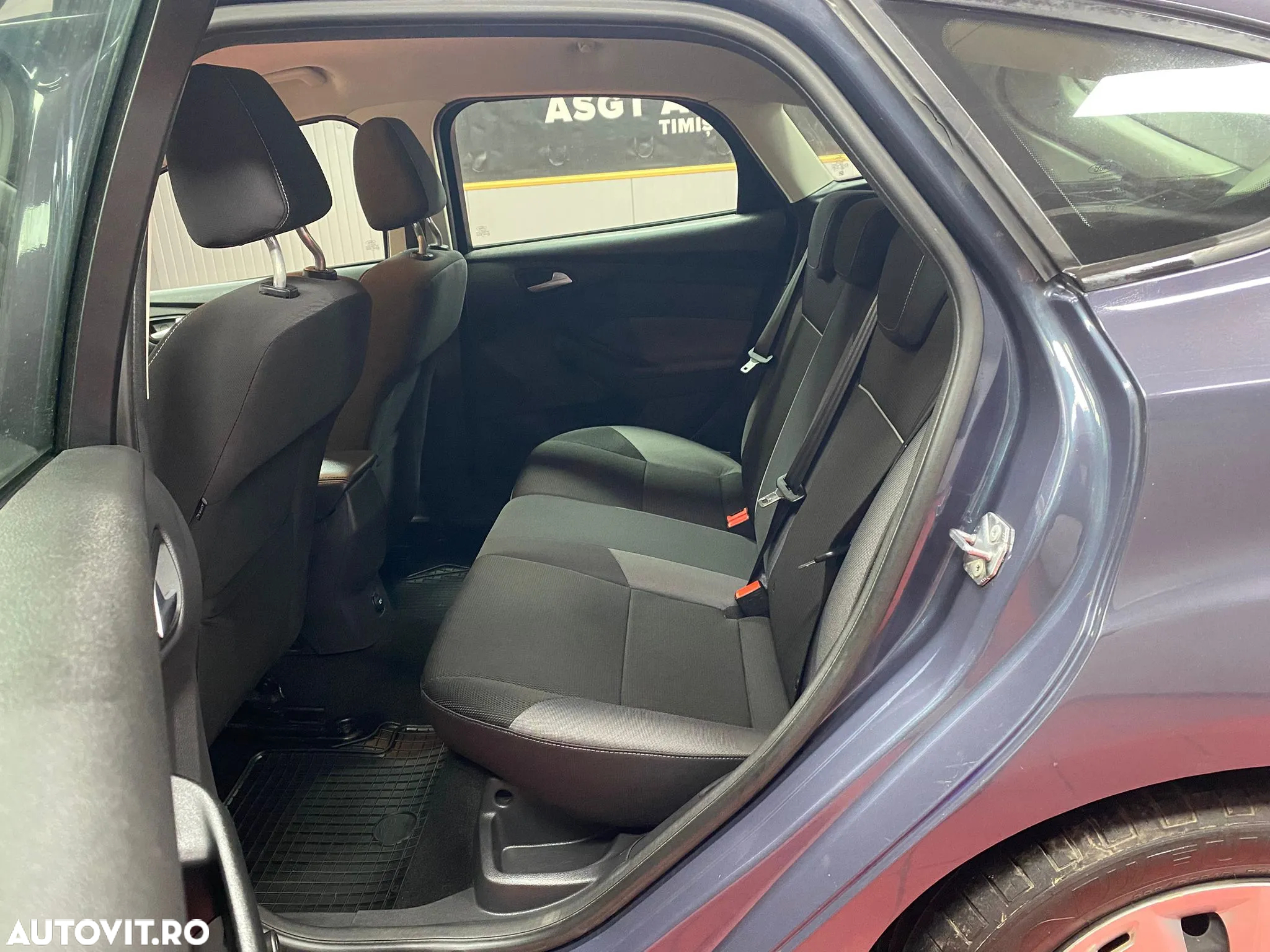 Ford Focus - 14