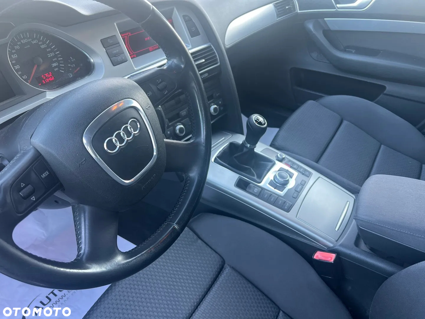 Audi A6 Avant 2.0 TDI - 16