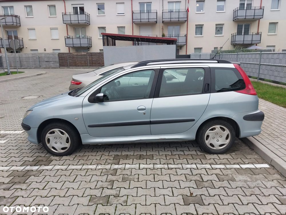 Peugeot 206 - 3