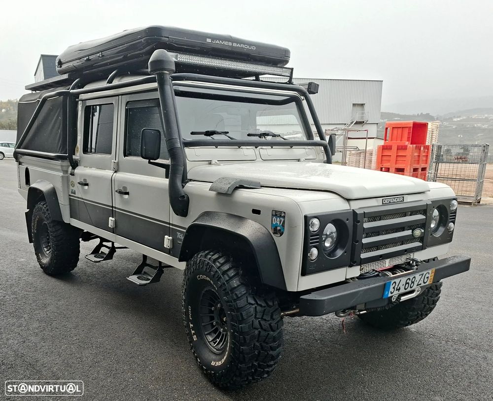 Land Rover Defender - 2