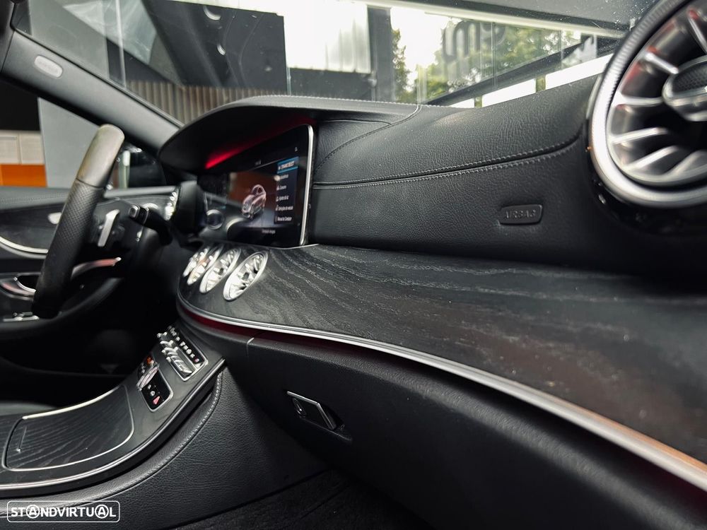 Mercedes-Benz E 220 d AMG Line - 38