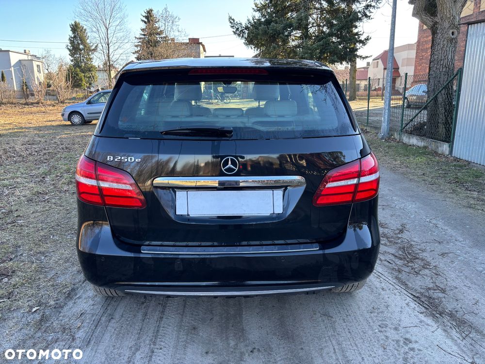 Mercedes-Benz Klasa B (Electric Drive) 250 e - 4