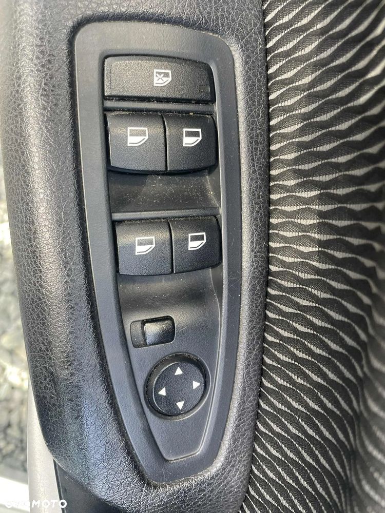 BMW Seria 1 - 16