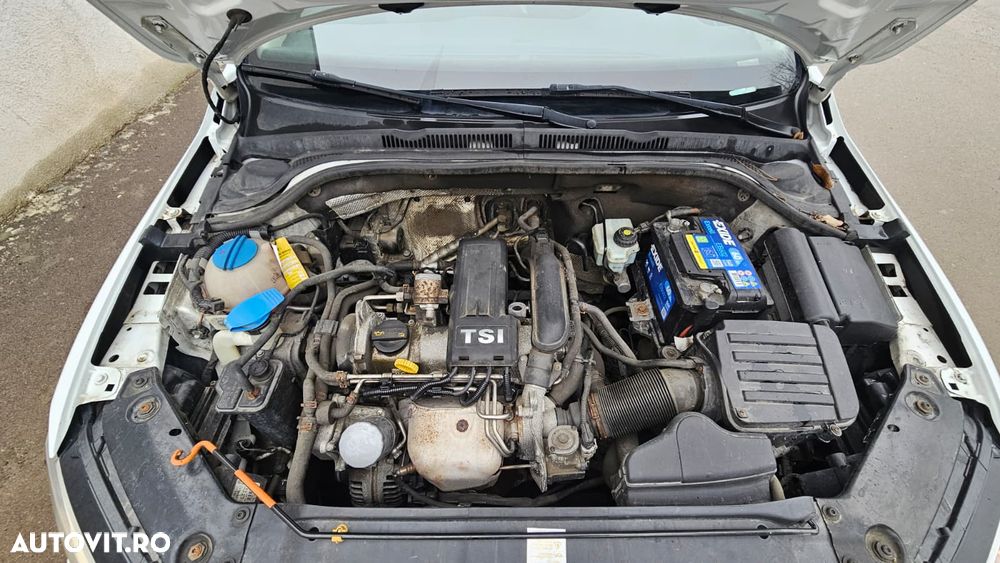 Volkswagen Jetta - 11