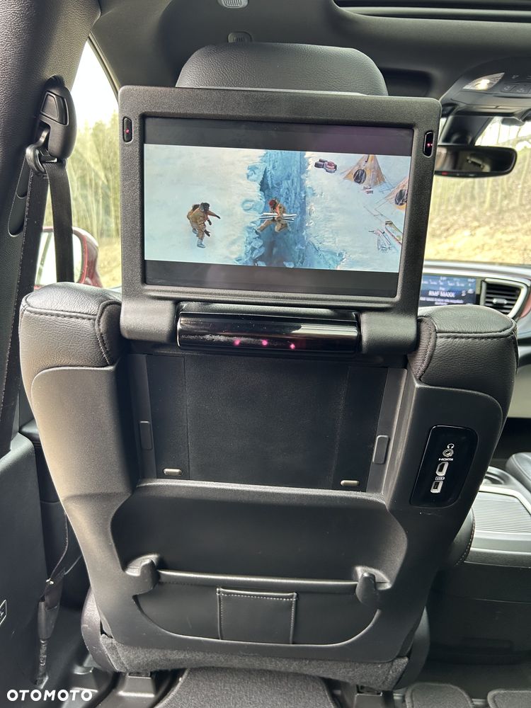 Chrysler Pacifica - 24