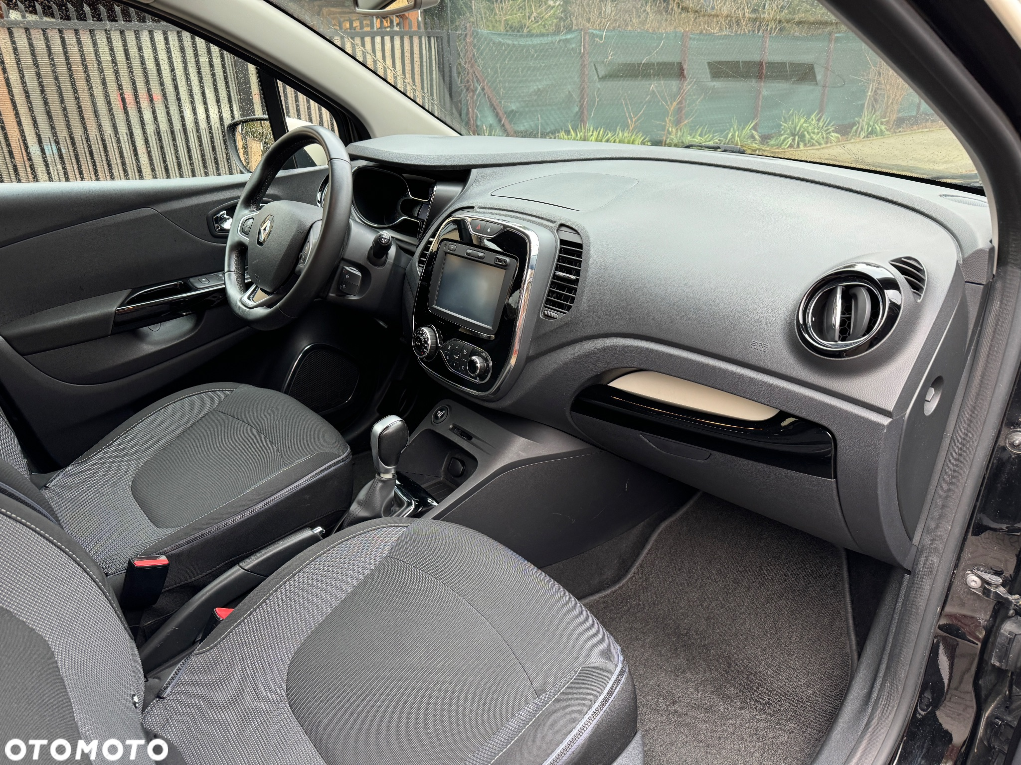 Renault Captur - 14