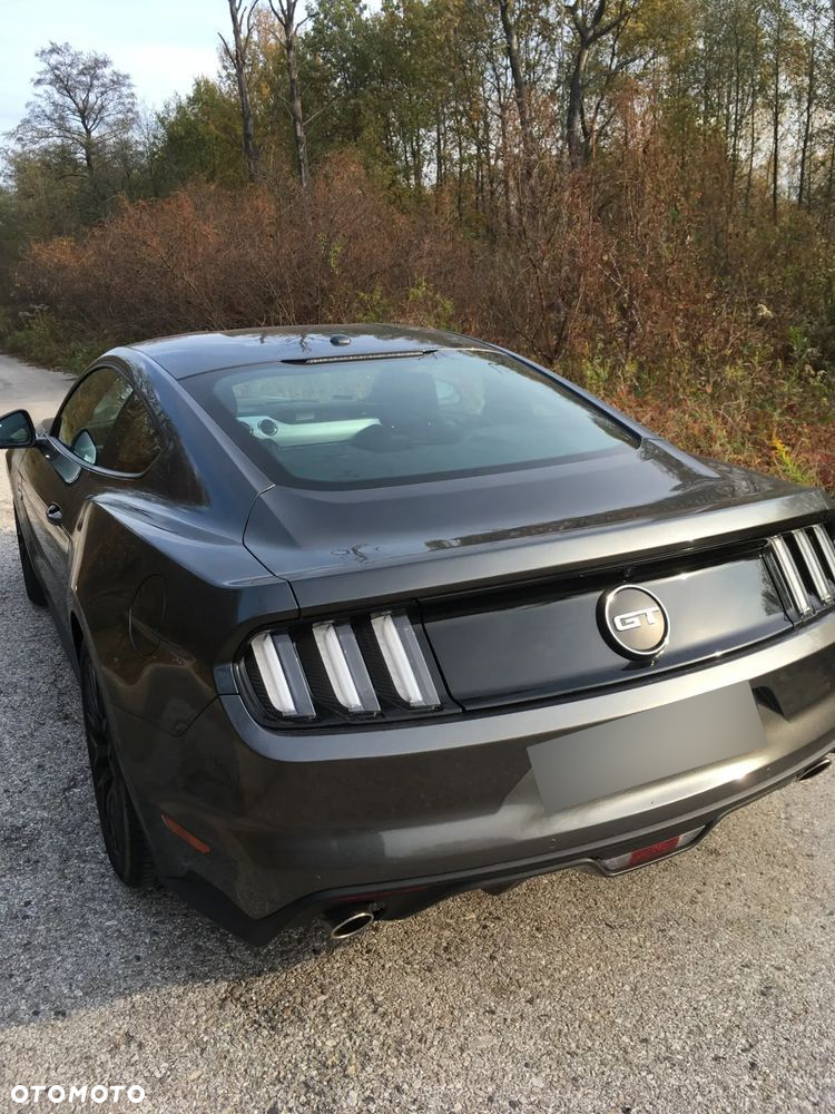 Ford Mustang 5.0 V8 GT - 20