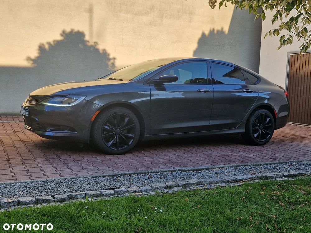 Chrysler 200 - 7