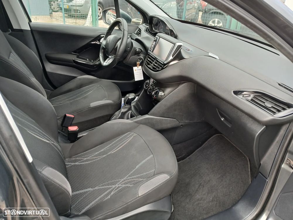 Peugeot 208 1.2 PureTech Active - 20