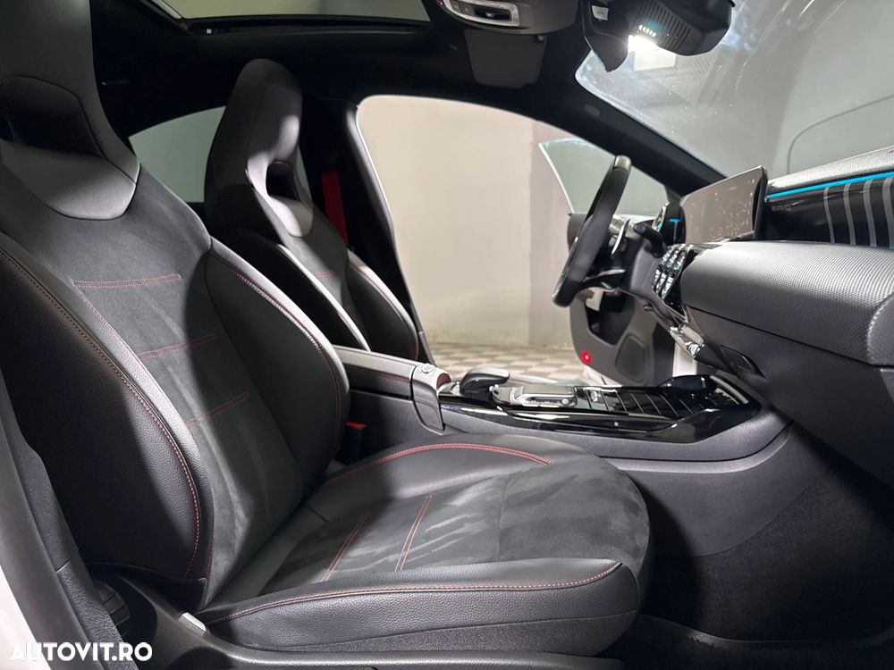Mercedes-Benz CLA 35 AMG - 11