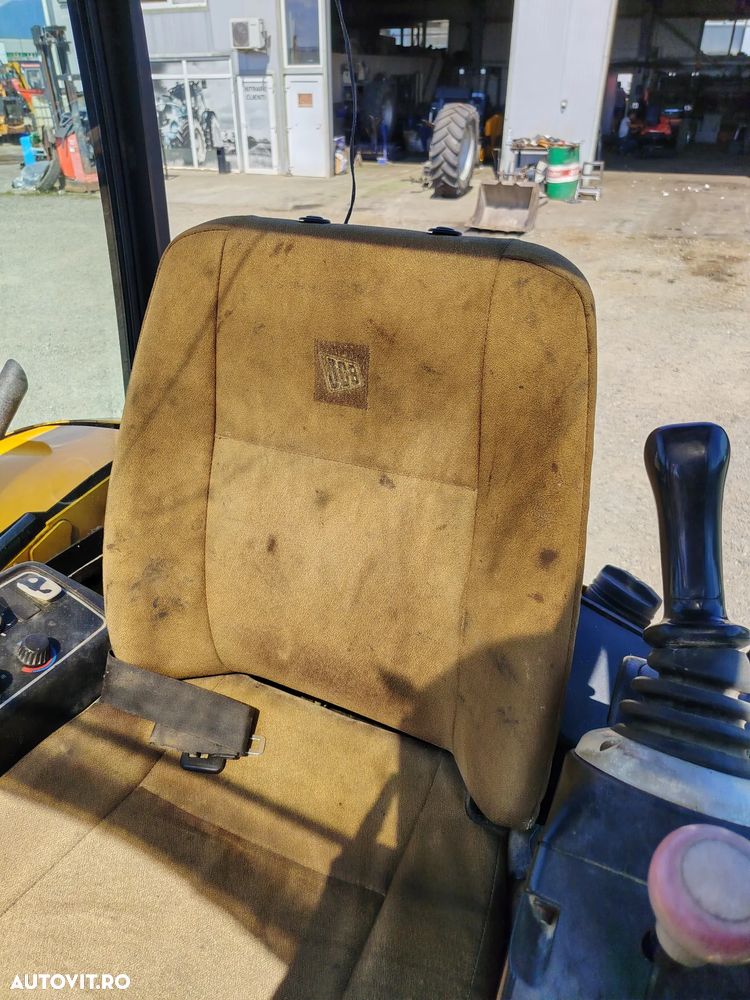 JCB 8065 - 6