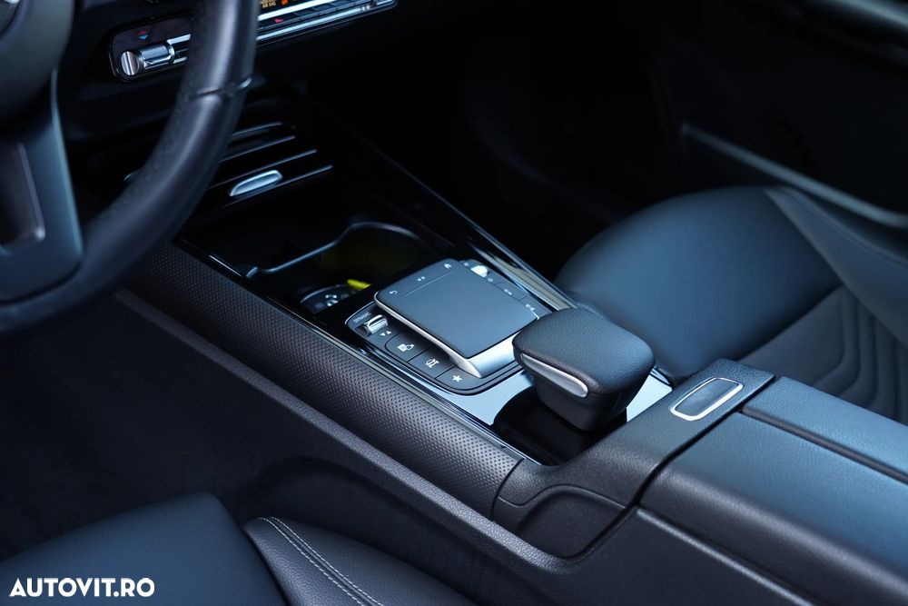 Mercedes-Benz GLB 180 d 8G-DCT AMG Line - 17