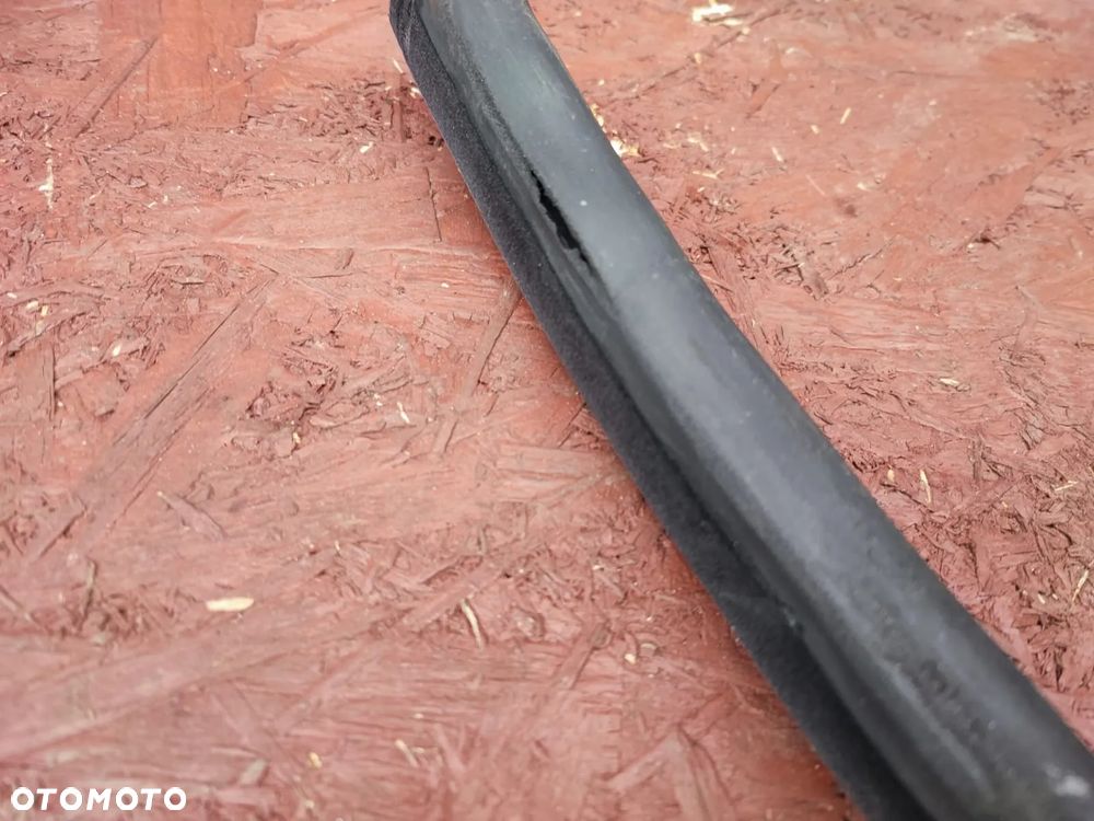 BMW E36 ORYGINALNA USZCZELKA LEWA / PRAWA DRZWI WERSJI CABRIO + USZCZELKA DACHU W DOBRYM STANIE. O NR: 8 176 273 / 8 176 274 / 8 135 273 OEM. BARDZO DOBRY STAN. - 11