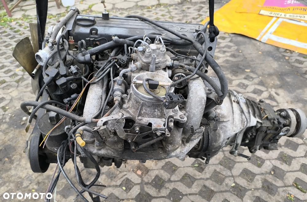 silnik mercedes W124 W 124 2,3 benzyna 102982 - 1
