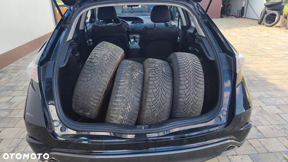 Honda Civic 1.8 Sport - 15