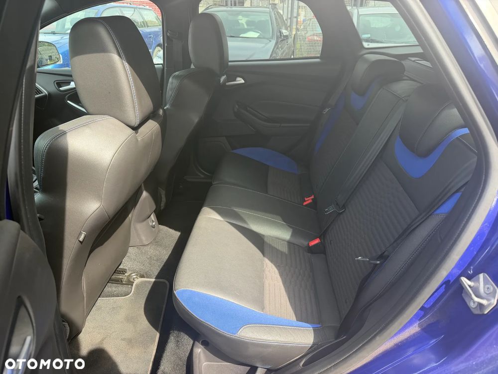 Ford Focus 2.0 EcoBoost ST mit Leder-Sport-Paket - 9
