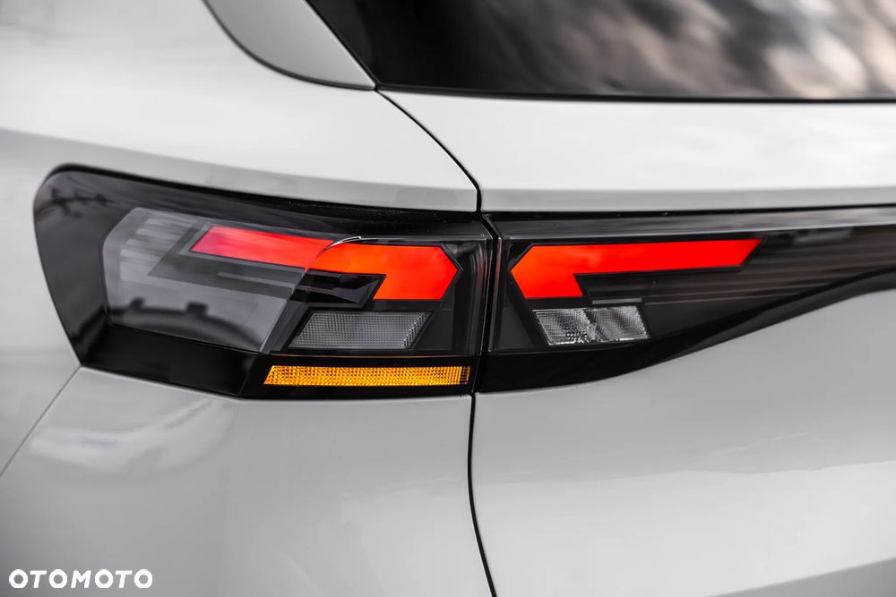 Volkswagen T-Roc 1.5 eTSI Life DSG - 16