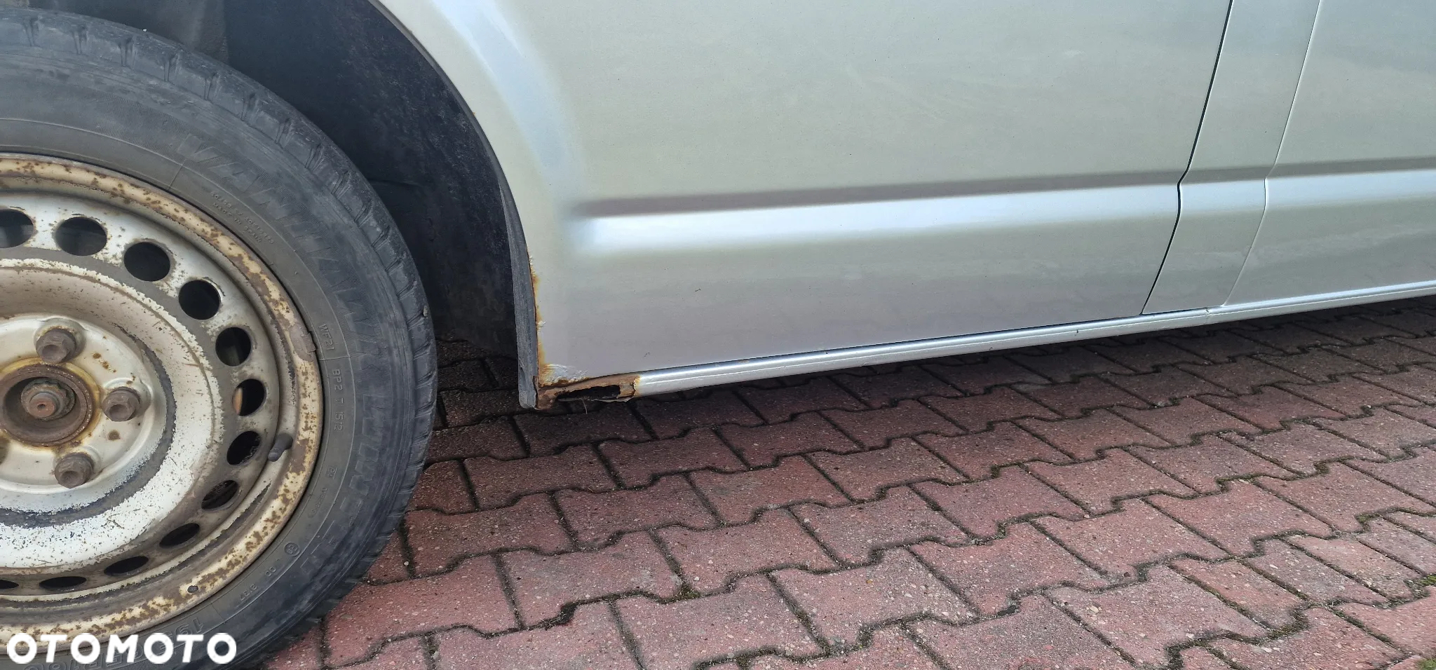 Volkswagen Caravelle - 22