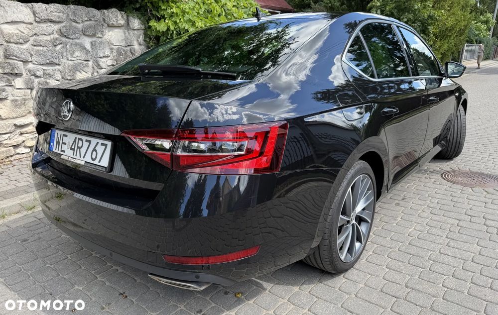 Skoda Superb 2.0 TSI 4x4 L&K DSG - 10