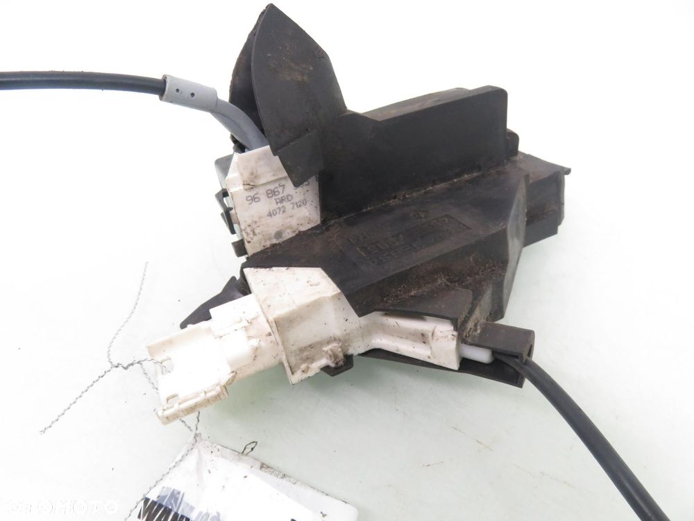 ZAMEK PRAWY TYLNY CITROEN C4 I 9686733580 6 PIN - 3