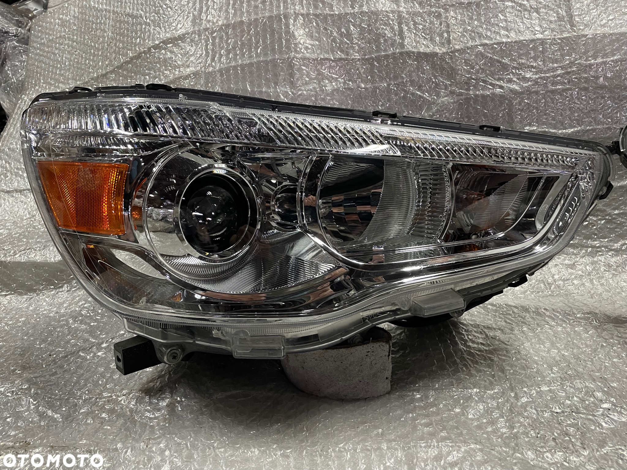 LAMPA PRZÓD LEWA PRAWA SOCZEWKA H7 MITSUBISHI ASX - 2