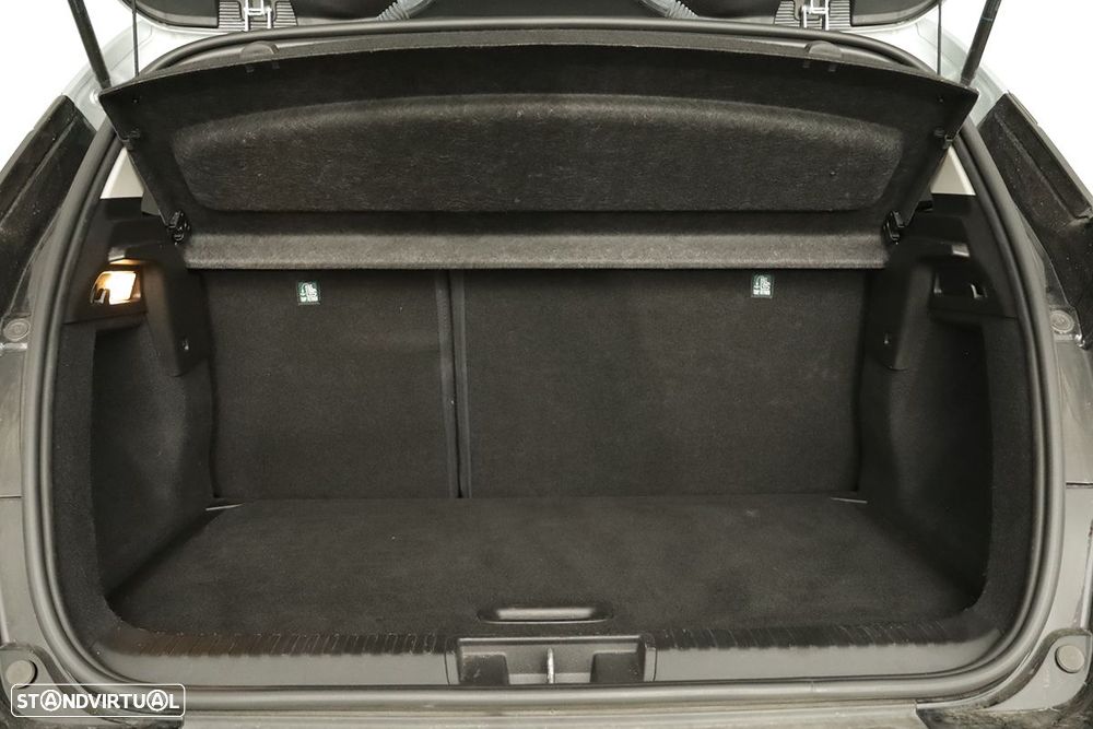 Renault Captur 1.0 TCe Techno Bi-Fuel - 24