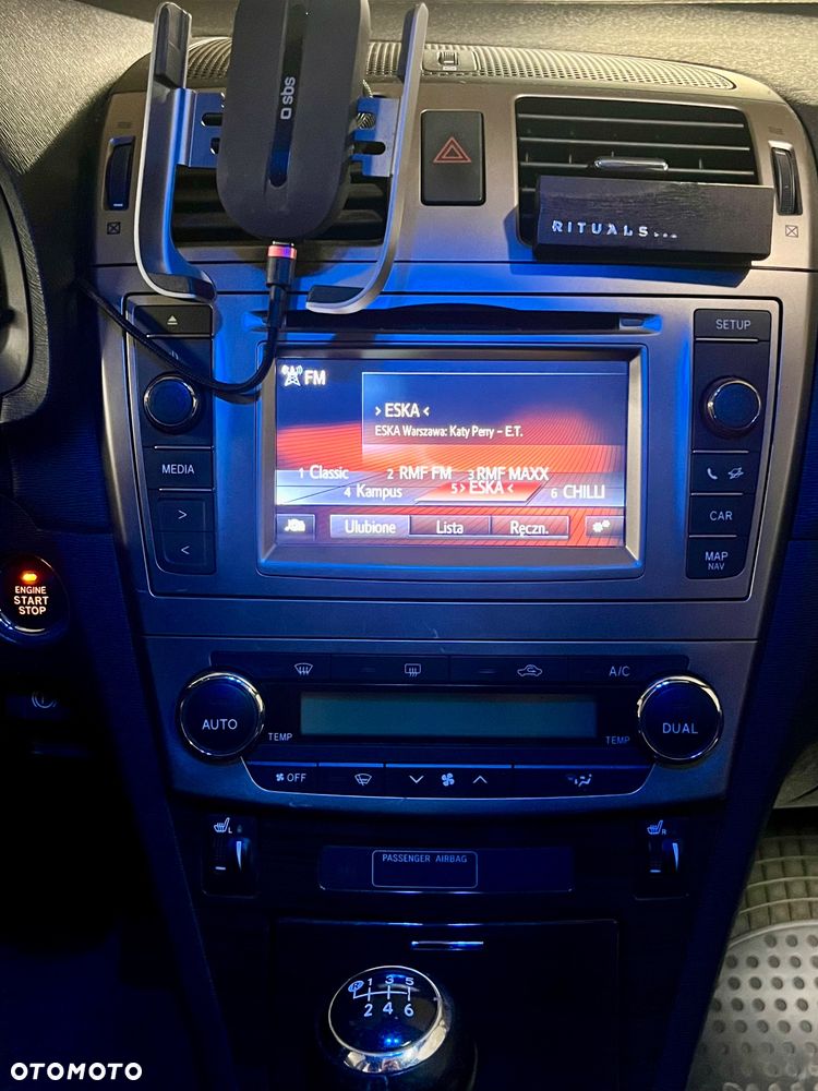 Toyota Avensis 2.0 Prestige - 6
