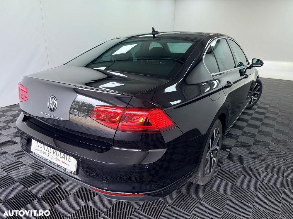 Volkswagen Passat 2.0 TDI DSG Highline - 22