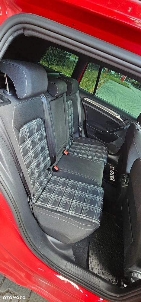 Volkswagen Golf VII 2.0 TDI BMT GTD DSG - 10